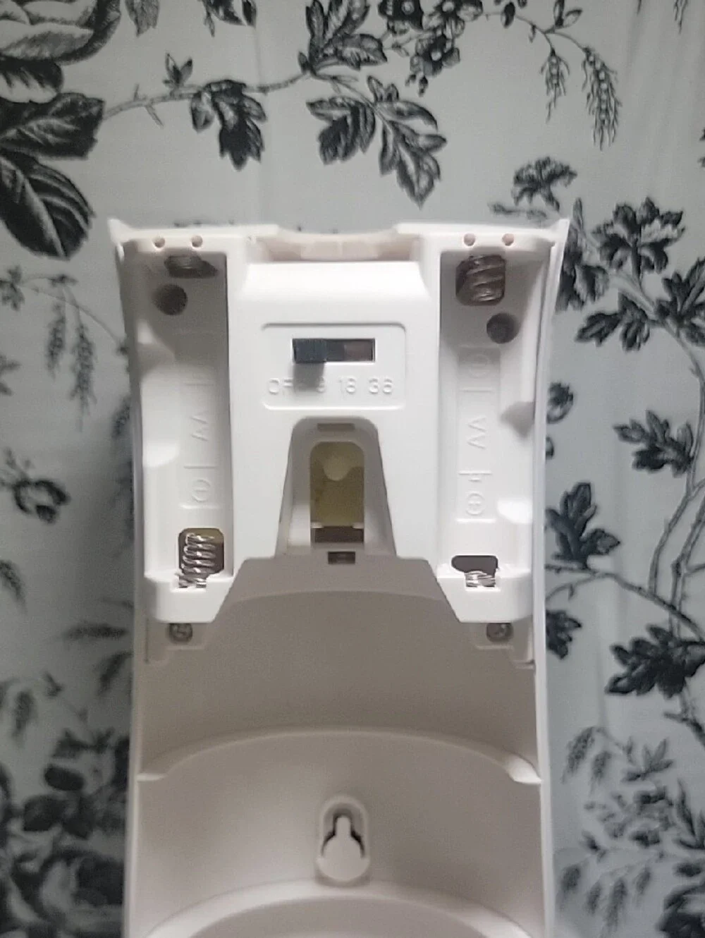 N/A white automatic